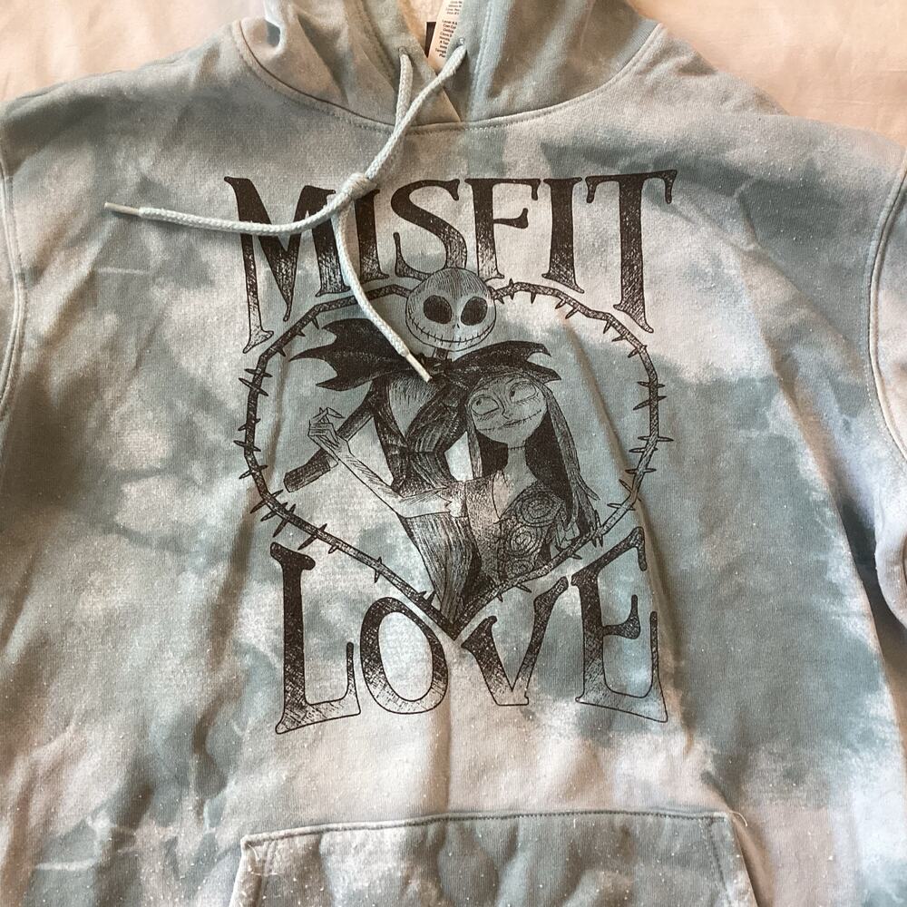 Nightmare Before Christmas Halloween Graphic Sweatshirt - Picture 6 of 10